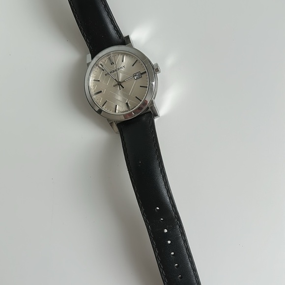 Burberry Watch - Picture 3 of 4
